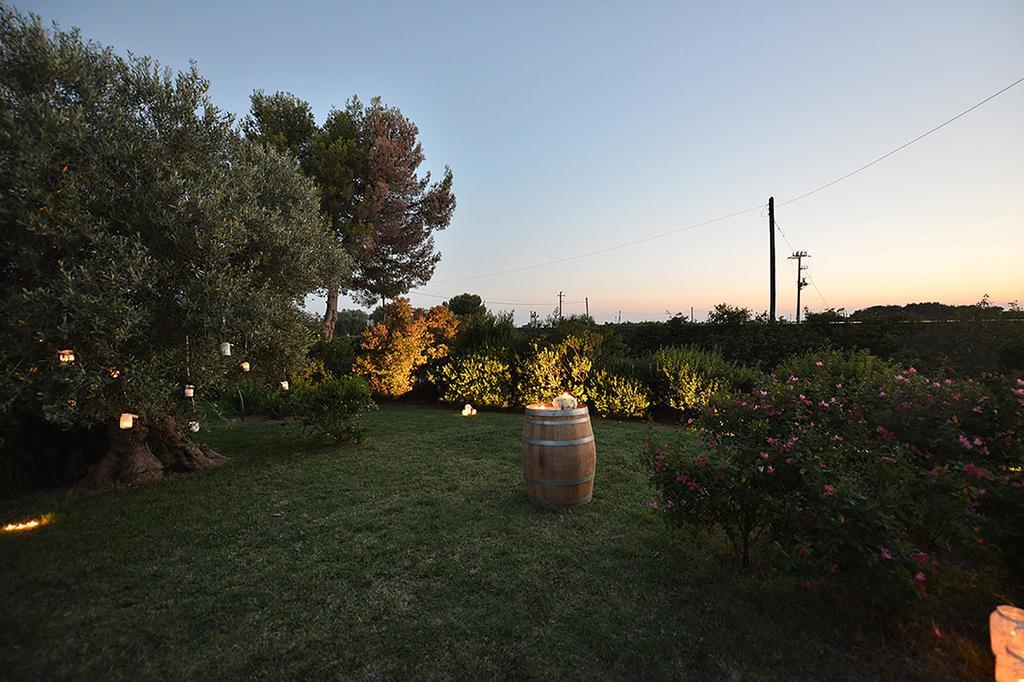לינה וארוחת בוקר מנדוריה Mazzara Farm מראה חיצוני תמונה