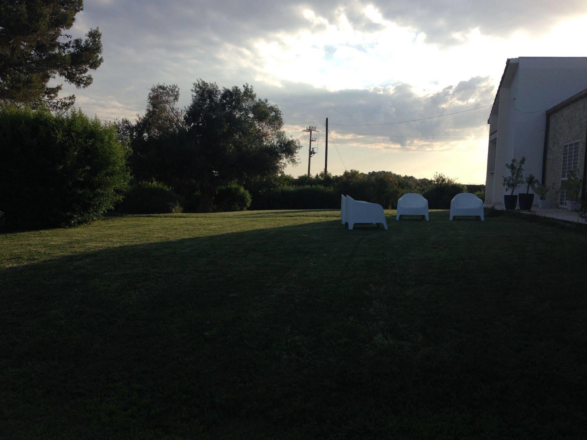 לינה וארוחת בוקר מנדוריה Mazzara Farm מראה חיצוני תמונה